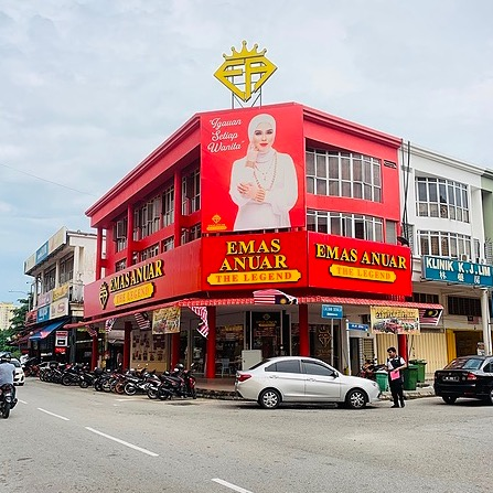 EMAS ANUAR THE LEGEND GOMBAK